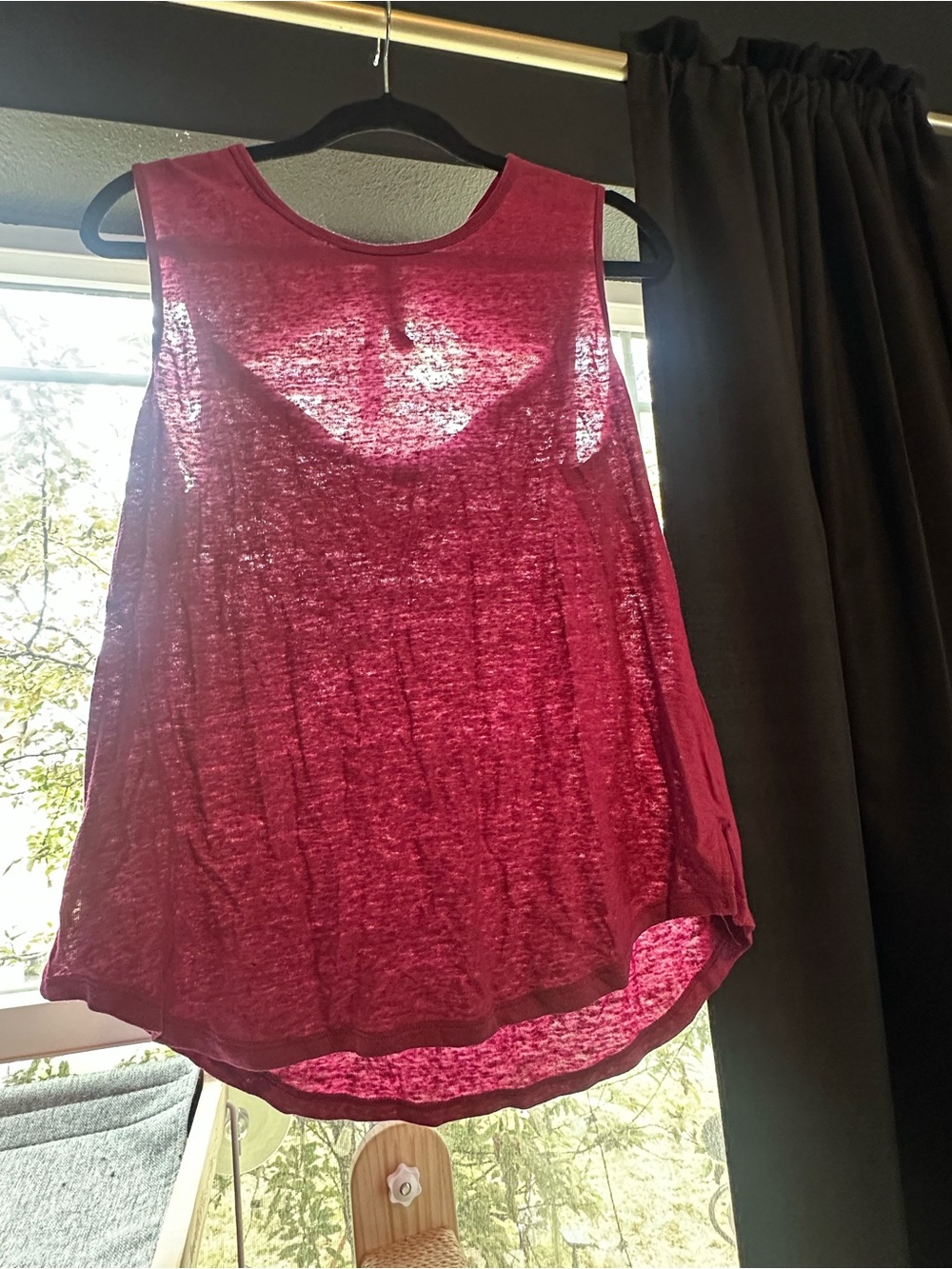 Old Navy Sheer Sleeveless Tank Top - Burgundy
